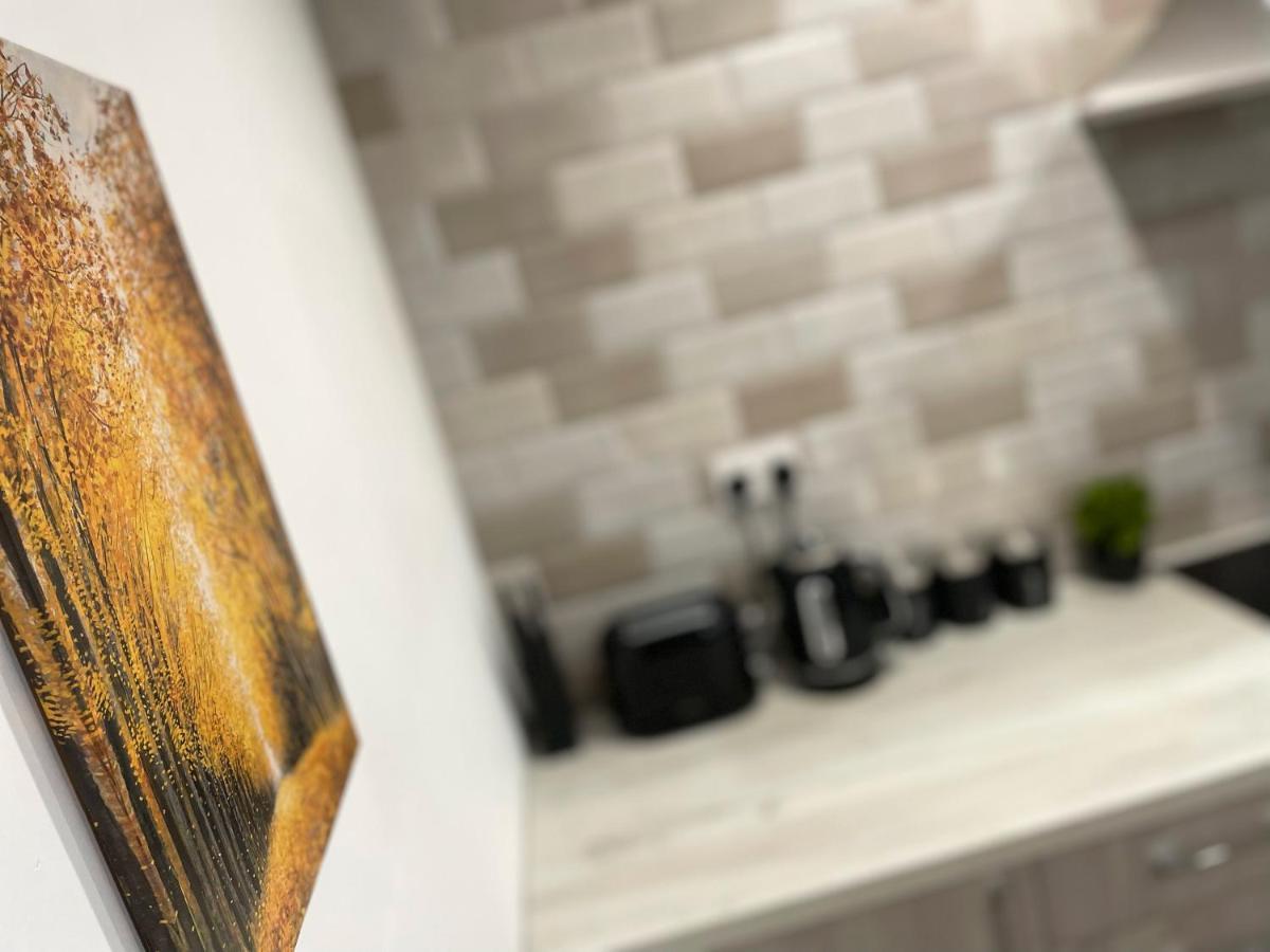 Luxurious 2 Bed Apartment In Heart Of Burnley With Private Parking 外观 照片